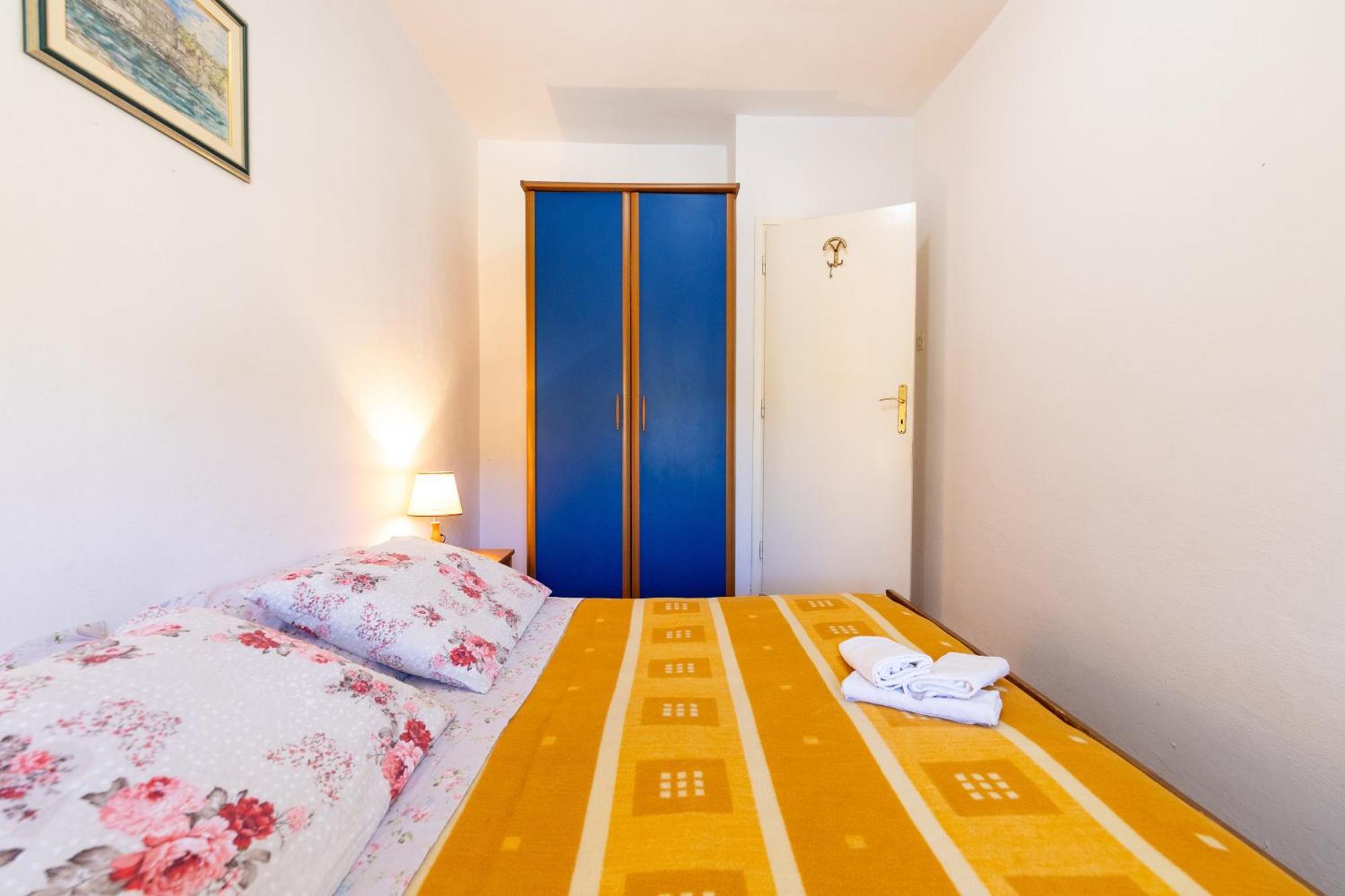 Apartments By The Sea Cove Zarace - Gdinj, Hvar - 2047 Pokój zdjęcie