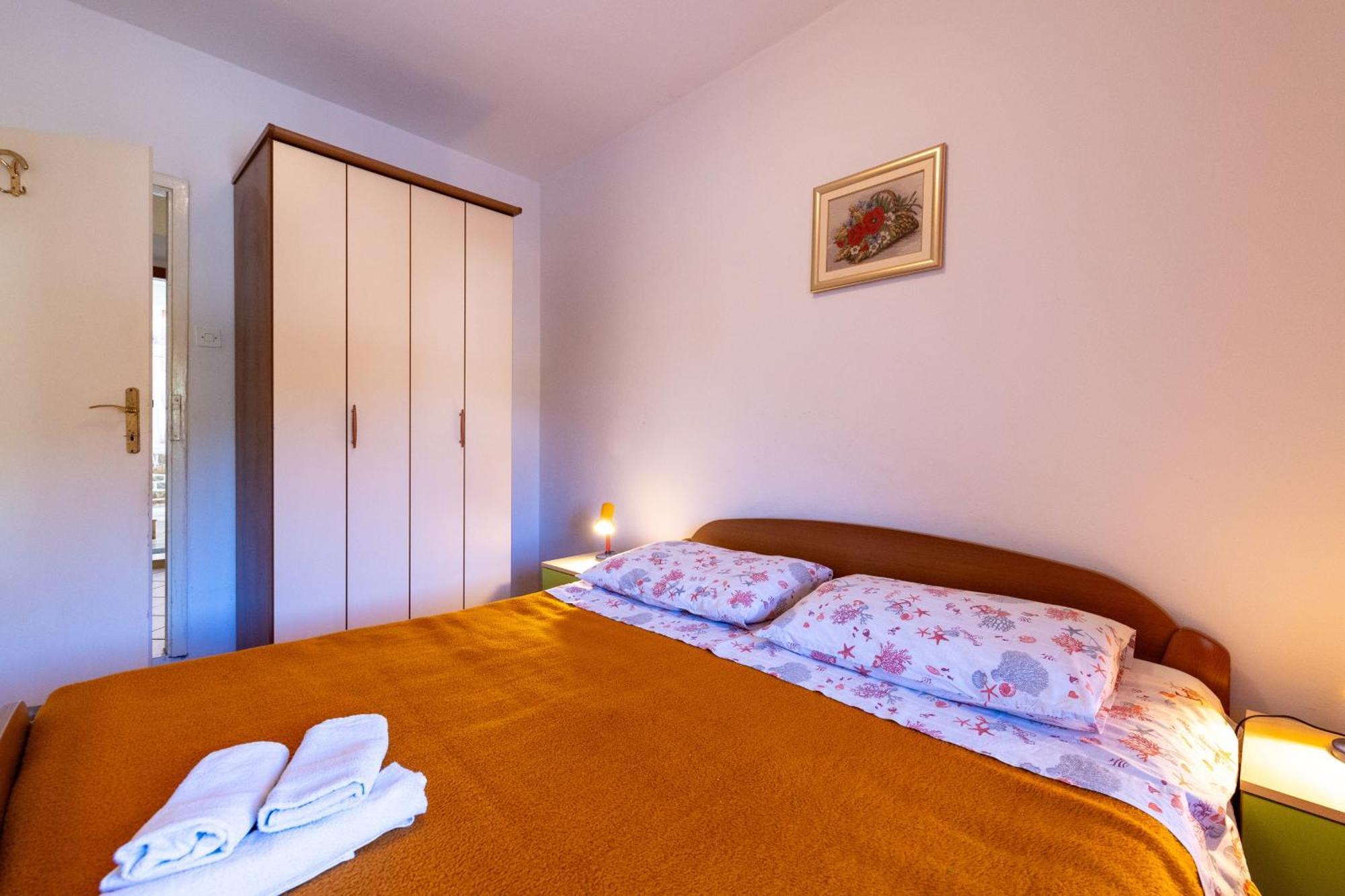 Apartments By The Sea Cove Zarace - Gdinj, Hvar - 2047 Pokój zdjęcie