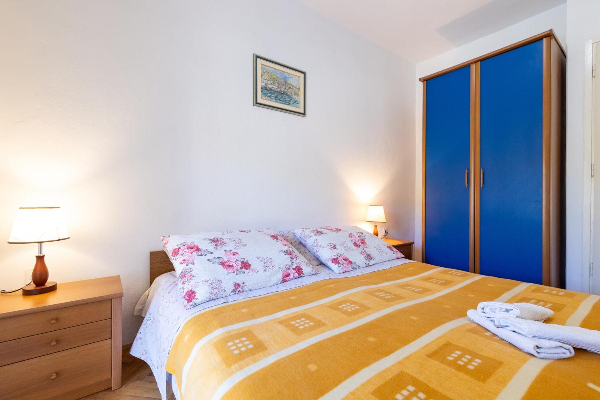 Apartments By The Sea Cove Zarace - Gdinj, Hvar - 2047 Pokój zdjęcie
