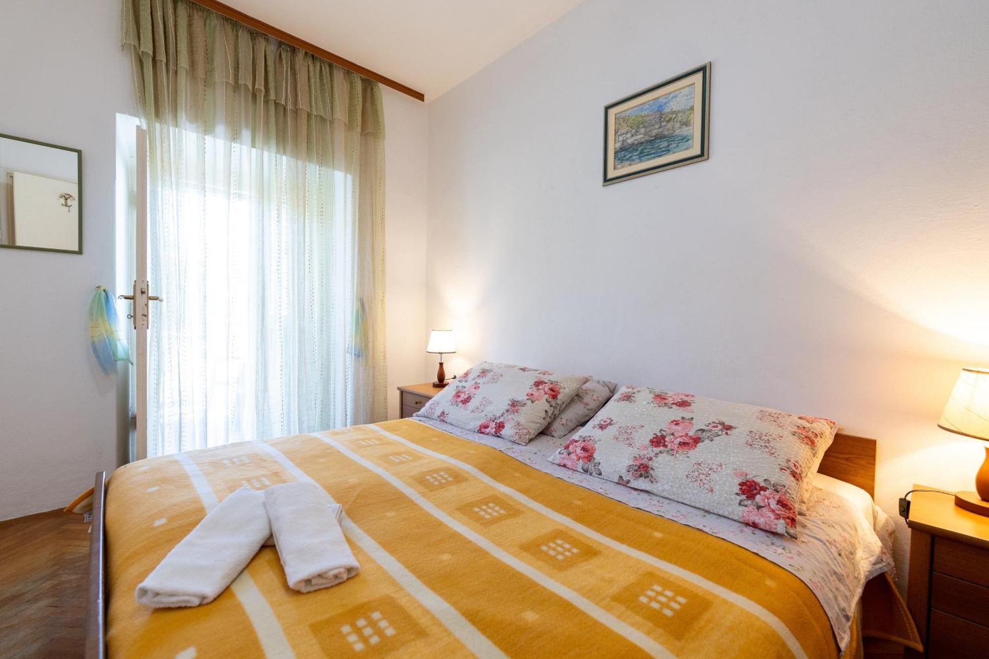 Apartments By The Sea Cove Zarace - Gdinj, Hvar - 2047 Zewnętrze zdjęcie