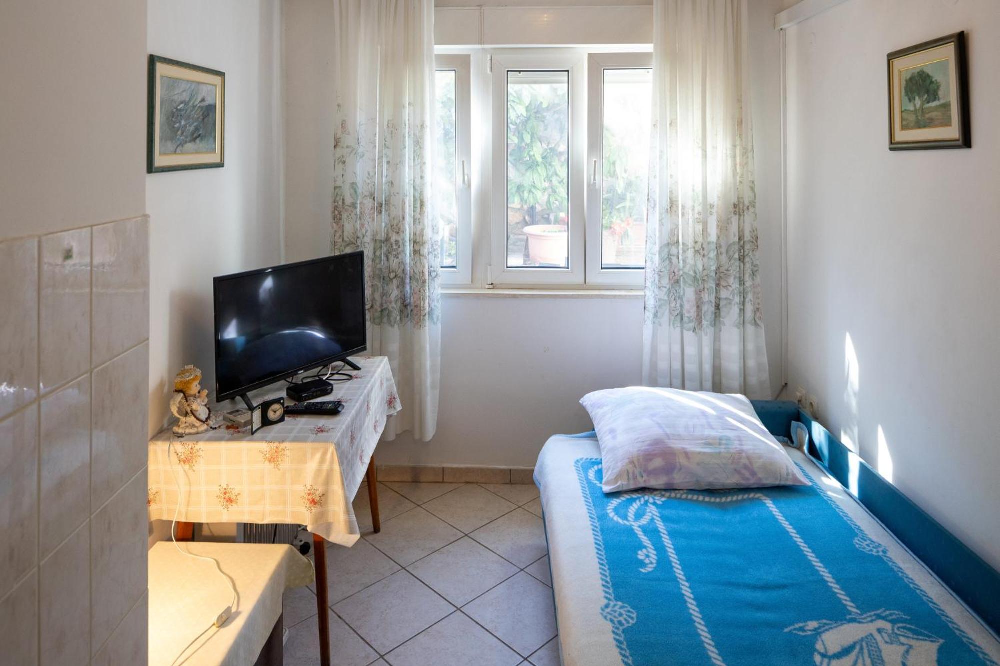 Apartments By The Sea Cove Zarace - Gdinj, Hvar - 2047 Pokój zdjęcie